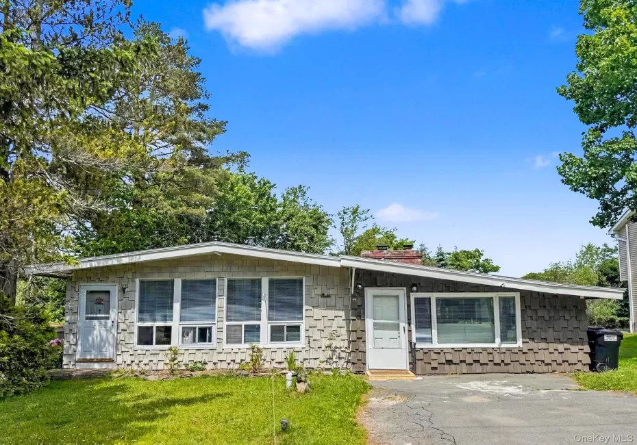44 Straight Path, Thompson, NY, 3 Bedrooms Bedrooms, 6 Rooms Rooms,2 BathroomsBathrooms,Residential,For Rent,Straight,0,1011589 44 Straight Path, Thompson, NY, 3 Bedrooms Bedrooms, 6 Rooms Rooms,2 BathroomsBathrooms,Residential,For Rent,Straight,0,1011589