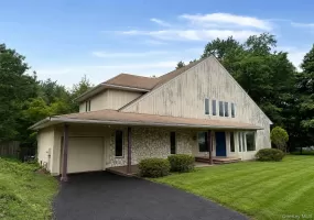 160 Conger Avenue, Clarkstown, NY, 4 Bedrooms Bedrooms, 11 Rooms Rooms,2 BathroomsBathrooms,Residential,For Rent,Conger,0,1011098 160 Conger Avenue, Clarkstown, NY, 4 Bedrooms Bedrooms, 11 Rooms Rooms,2 BathroomsBathrooms,Residential,For Rent,Conger,0,1011098