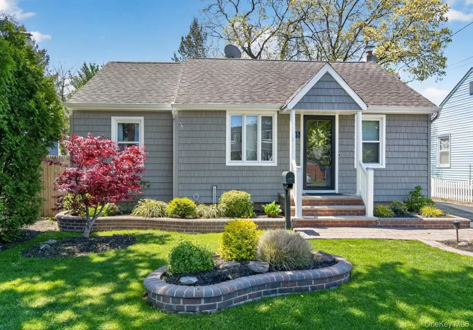 105 Hamilton Avenue, Babylon, NY, 2 Bedrooms Bedrooms, 5 Rooms Rooms,1 BathroomBathrooms,Residential,For Rent,Hamilton,0,1012025 105 Hamilton Avenue, Babylon, NY, 2 Bedrooms Bedrooms, 5 Rooms Rooms,1 BathroomBathrooms,Residential,For Rent,Hamilton,0,1012025