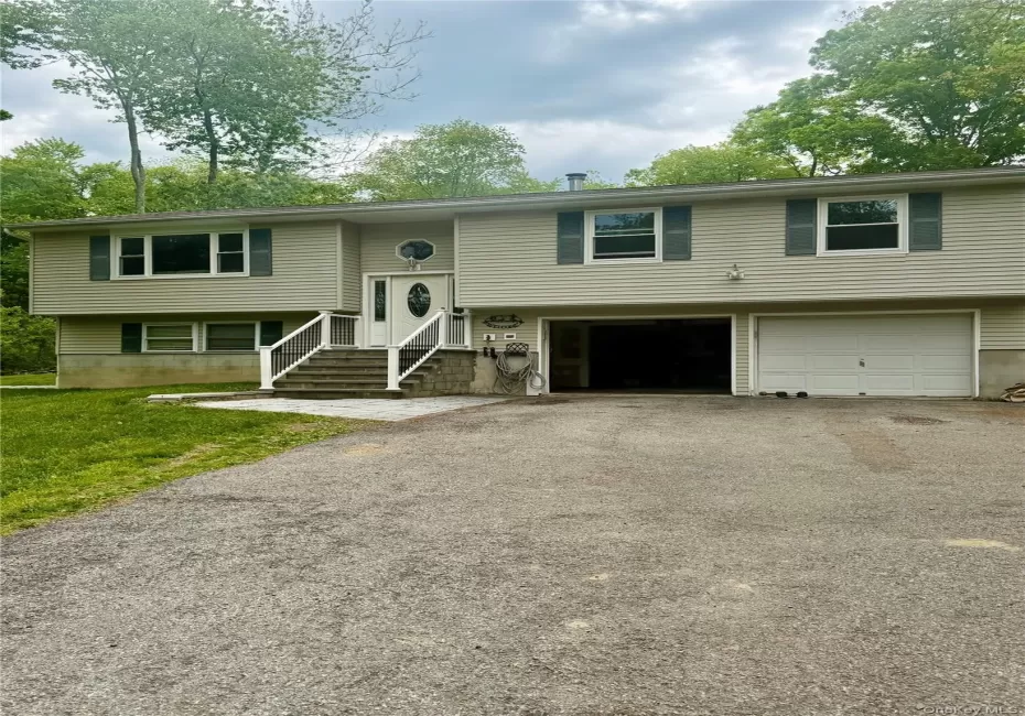46 Rogers Road, Hyde Park, NY, 3 Bedrooms Bedrooms, 7 Rooms Rooms,2 BathroomsBathrooms,Residential,For Rent,Rogers,0,1012221 46 Rogers Road, Hyde Park, NY, 3 Bedrooms Bedrooms, 7 Rooms Rooms,2 BathroomsBathrooms,Residential,For Rent,Rogers,0,1012221