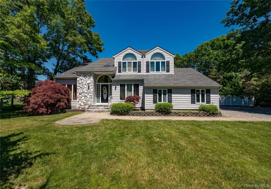 11 Annemarie Drive, Smithtown, NY, 4 Bedrooms Bedrooms, 8 Rooms Rooms,2 BathroomsBathrooms,Residential,For Rent,Annemarie,0,1010352 11 Annemarie Drive, Smithtown, NY, 4 Bedrooms Bedrooms, 8 Rooms Rooms,2 BathroomsBathrooms,Residential,For Rent,Annemarie,0,1010352