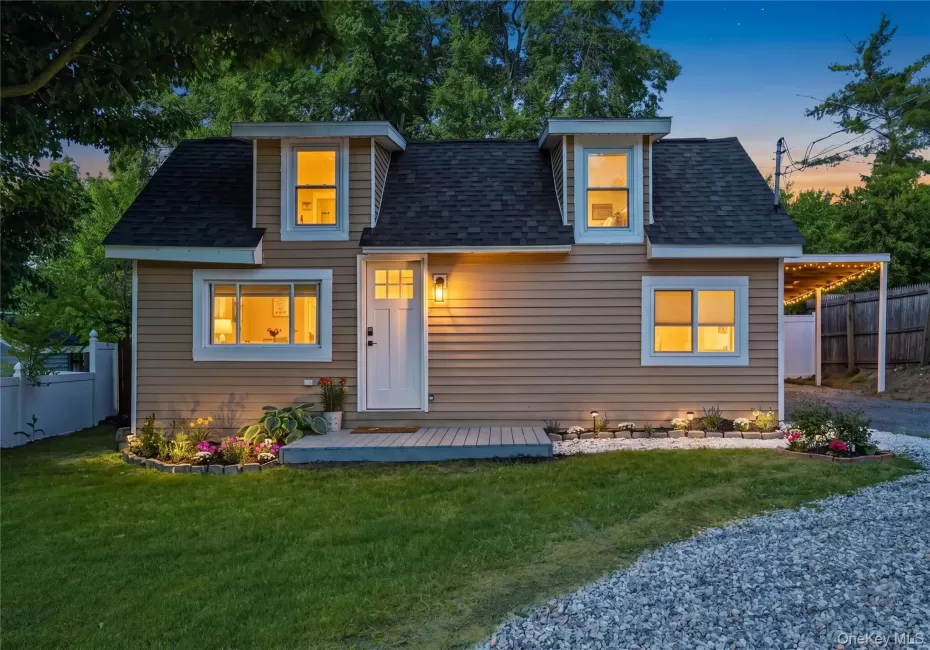 4 Hulse Street, Middletown, NY, 2 Bedrooms Bedrooms, 5 Rooms Rooms,1 BathroomBathrooms,Residential,For Rent,Hulse,0,1011662 4 Hulse Street, Middletown, NY, 2 Bedrooms Bedrooms, 5 Rooms Rooms,1 BathroomBathrooms,Residential,For Rent,Hulse,0,1011662