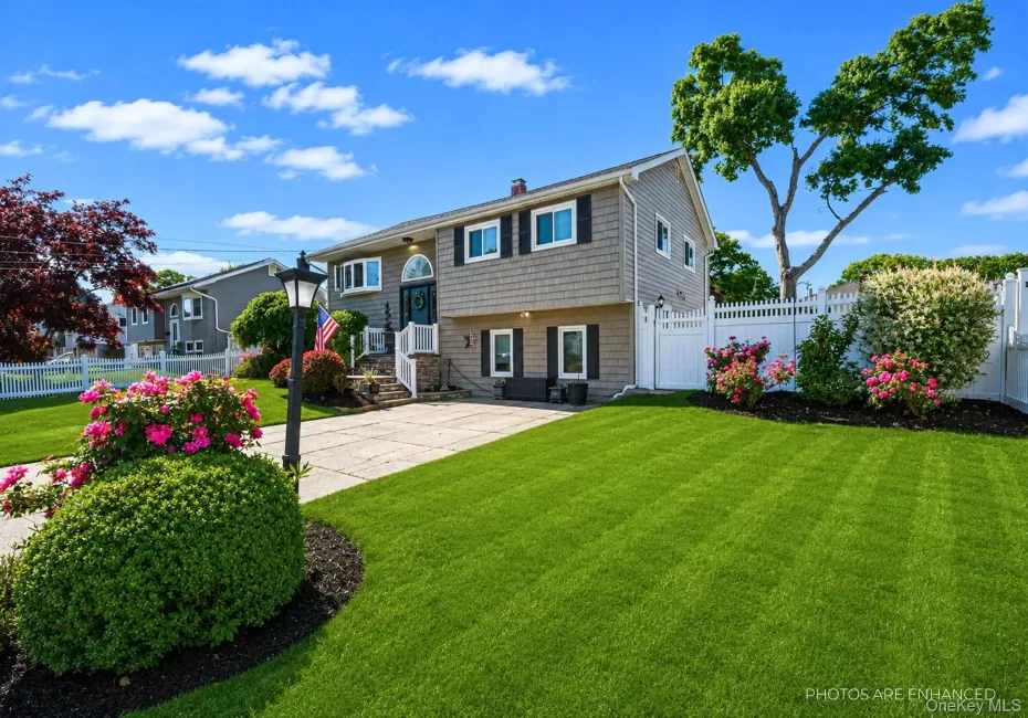 415 Elmwood Street, Islip, NY, 4 Bedrooms Bedrooms, 8 Rooms Rooms,3 BathroomsBathrooms,Residential,For Rent,Elmwood,0,1012396 415 Elmwood Street, Islip, NY, 4 Bedrooms Bedrooms, 8 Rooms Rooms,3 BathroomsBathrooms,Residential,For Rent,Elmwood,0,1012396