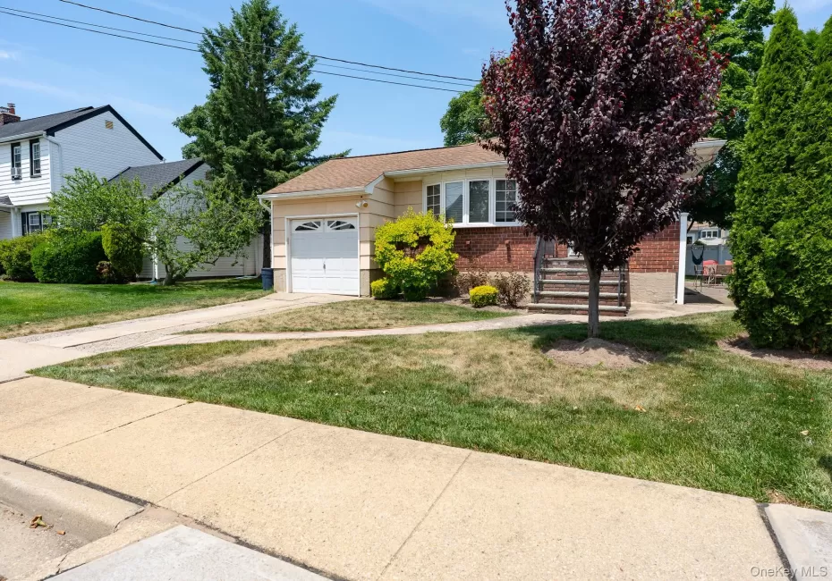 2393 Denton Street, Hempstead, NY, 3 Bedrooms Bedrooms, 5 Rooms Rooms,2 BathroomsBathrooms,Residential,For Rent,Denton,0,1012309 2393 Denton Street, Hempstead, NY, 3 Bedrooms Bedrooms, 5 Rooms Rooms,2 BathroomsBathrooms,Residential,For Rent,Denton,0,1012309