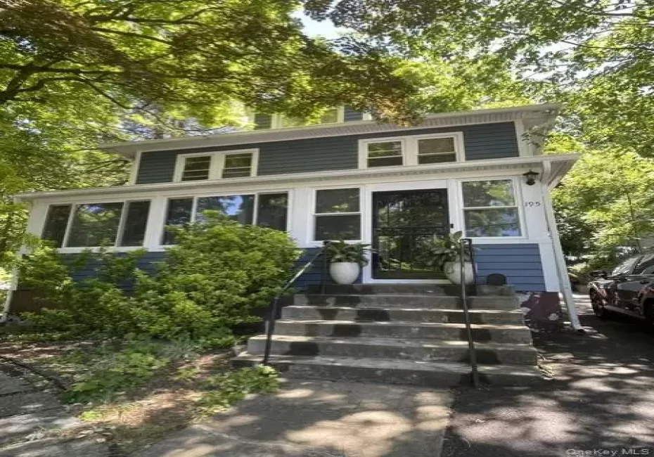 195 Prospect Avenue, White Plains, NY, 3 Bedrooms Bedrooms, 6 Rooms Rooms,1 BathroomBathrooms,Residential,For Rent,Prospect,0,1012503 195 Prospect Avenue, White Plains, NY, 3 Bedrooms Bedrooms, 6 Rooms Rooms,1 BathroomBathrooms,Residential,For Rent,Prospect,0,1012503