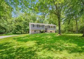 17 Regent Drive, Beekman, NY, 3 Bedrooms Bedrooms, 7 Rooms Rooms,1 BathroomBathrooms,Residential,For Rent,Regent,0,1012524 17 Regent Drive, Beekman, NY, 3 Bedrooms Bedrooms, 7 Rooms Rooms,1 BathroomBathrooms,Residential,For Rent,Regent,0,1012524