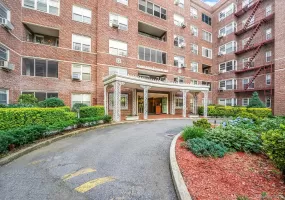 67-66 108th Street, New York, NY, 1 Bedroom Bedrooms, 4 Rooms Rooms,1 BathroomBathrooms,Residential,For Rent,108th,0,1012584 67-66 108th Street, New York, NY, 1 Bedroom Bedrooms, 4 Rooms Rooms,1 BathroomBathrooms,Residential,For Rent,108th,0,1012584