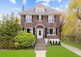 61 Margaret Avenue, Hempstead, NY, 5 Bedrooms Bedrooms, 11 Rooms Rooms,3 BathroomsBathrooms,Residential,For Rent,Margaret,0,982613 61 Margaret Avenue, Hempstead, NY, 5 Bedrooms Bedrooms, 11 Rooms Rooms,3 BathroomsBathrooms,Residential,For Rent,Margaret,0,982613
