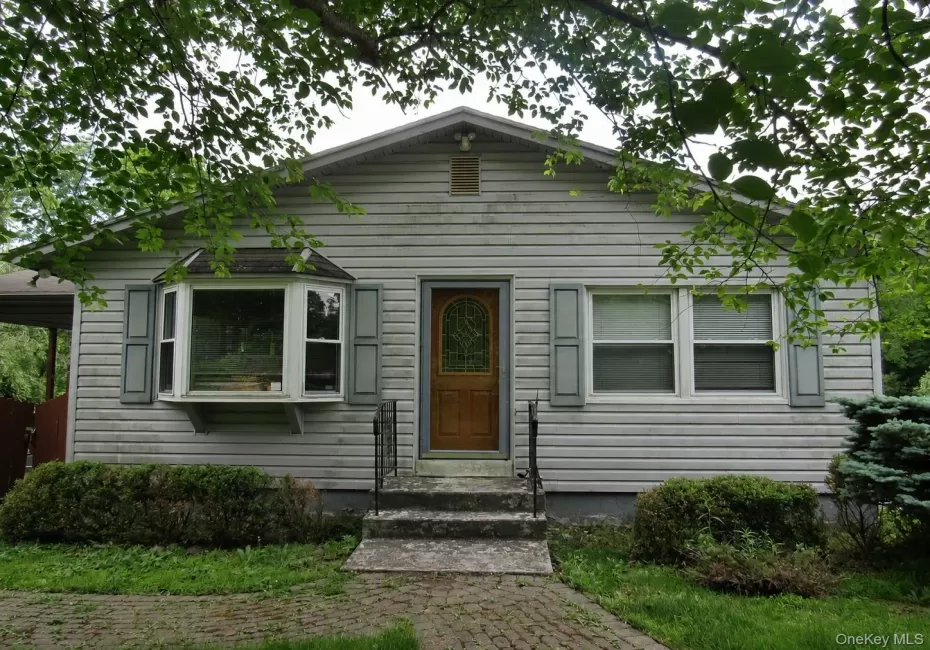 6 Meadow Avenue, Blooming Grove, NY, 3 Bedrooms Bedrooms, 6 Rooms Rooms,1 BathroomBathrooms,Residential,For Rent,Meadow,0,1012580 6 Meadow Avenue, Blooming Grove, NY, 3 Bedrooms Bedrooms, 6 Rooms Rooms,1 BathroomBathrooms,Residential,For Rent,Meadow,0,1012580