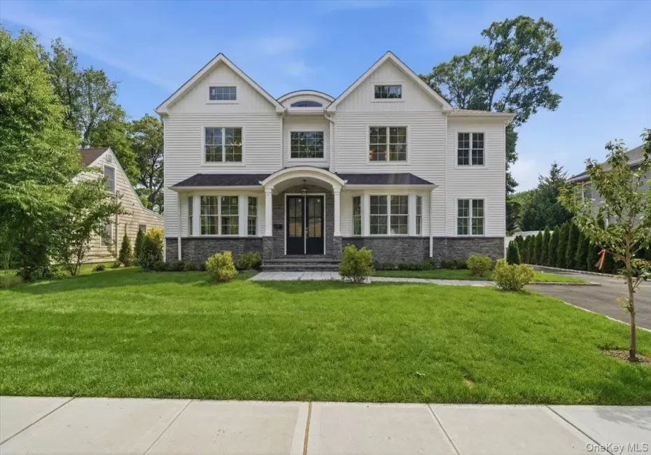 96 Shadyside Avenue, North Hempstead, NY, 5 Bedrooms Bedrooms, 12 Rooms Rooms,5 BathroomsBathrooms,Residential,For Rent,Shadyside,0,1012446 96 Shadyside Avenue, North Hempstead, NY, 5 Bedrooms Bedrooms, 12 Rooms Rooms,5 BathroomsBathrooms,Residential,For Rent,Shadyside,0,1012446