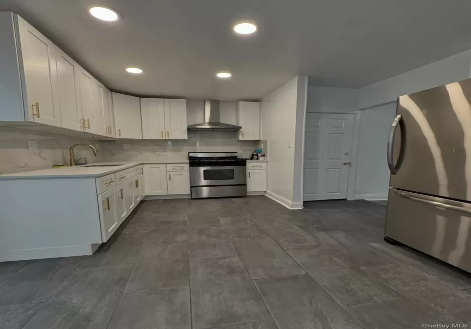 742 Sheffield Avenue, New York, NY, 3 Bedrooms Bedrooms, 5 Rooms Rooms,1 BathroomBathrooms,Residential Lease,For Rent,Sheffield,0,1012575 742 Sheffield Avenue, New York, NY, 3 Bedrooms Bedrooms, 5 Rooms Rooms,1 BathroomBathrooms,Residential Lease,For Rent,Sheffield,0,1012575