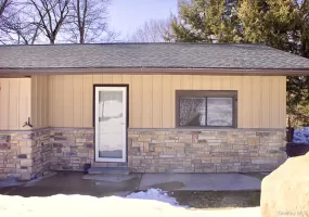 505 State Route 208, New Paltz, NY, 1 Bedroom Bedrooms, 3 Rooms Rooms,1 BathroomBathrooms,Residential Lease,For Rent,State Route 208,0,1012604 505 State Route 208, New Paltz, NY, 1 Bedroom Bedrooms, 3 Rooms Rooms,1 BathroomBathrooms,Residential Lease,For Rent,State Route 208,0,1012604