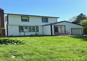 10 Elderwood ln, Huntington, NY, 3 Bedrooms Bedrooms, 9 Rooms Rooms,1 BathroomBathrooms,Residential Lease,For Rent,Elderwood ln,0,1010327 10 Elderwood ln, Huntington, NY, 3 Bedrooms Bedrooms, 9 Rooms Rooms,1 BathroomBathrooms,Residential Lease,For Rent,Elderwood ln,0,1010327