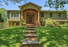 11 Rockrose Lane, Huntington, NY, 5 Bedrooms Bedrooms, 10 Rooms Rooms,2 BathroomsBathrooms,Residential,For Rent,Rockrose,0,1008774 11 Rockrose Lane, Huntington, NY, 5 Bedrooms Bedrooms, 10 Rooms Rooms,2 BathroomsBathrooms,Residential,For Rent,Rockrose,0,1008774