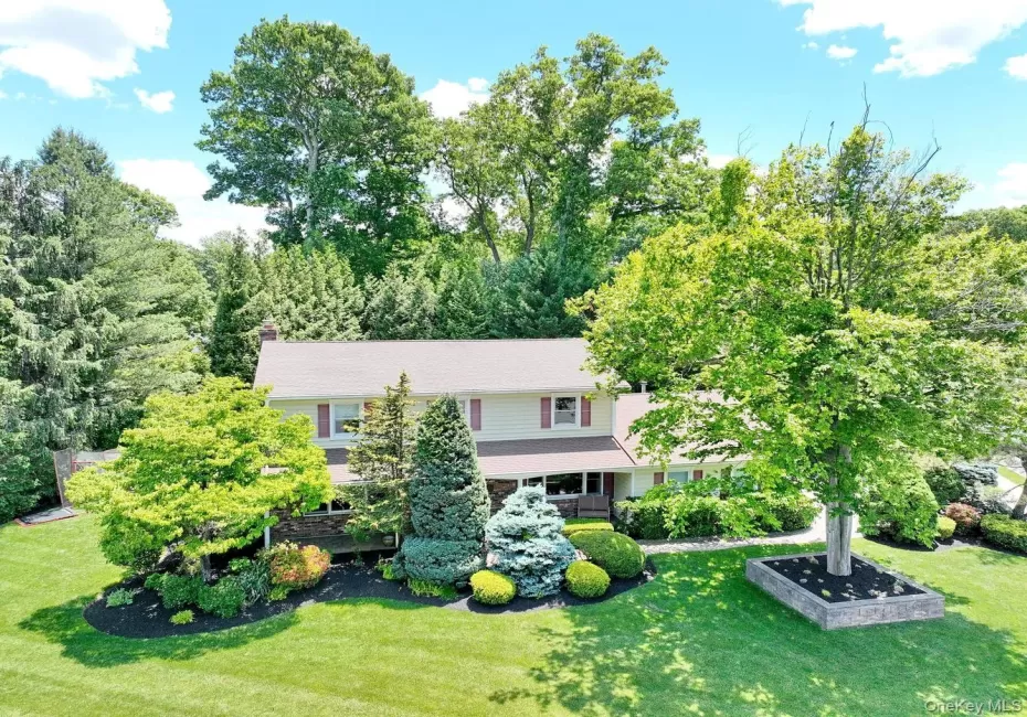 4 Plum Court, Orangetown, NY, 4 Bedrooms Bedrooms, 9 Rooms Rooms,3 BathroomsBathrooms,Residential,For Rent,Plum,0,1003186 4 Plum Court, Orangetown, NY, 4 Bedrooms Bedrooms, 9 Rooms Rooms,3 BathroomsBathrooms,Residential,For Rent,Plum,0,1003186