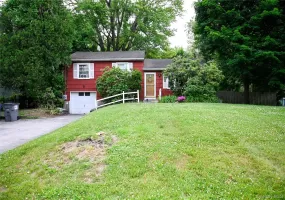 7 Monitor Road, Poughkeepsie (town), NY, 3 Bedrooms Bedrooms, 7 Rooms Rooms,2 BathroomsBathrooms,Residential,For Rent,Monitor,0,1011775 7 Monitor Road, Poughkeepsie (town), NY, 3 Bedrooms Bedrooms, 7 Rooms Rooms,2 BathroomsBathrooms,Residential,For Rent,Monitor,0,1011775