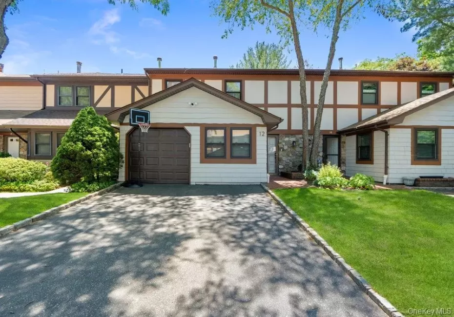 12 Cold Harbour Lane, Oyster Bay, NY, 4 Bedrooms Bedrooms, 8 Rooms Rooms,2 BathroomsBathrooms,Residential,For Rent,Cold Harbour,0,1011157 12 Cold Harbour Lane, Oyster Bay, NY, 4 Bedrooms Bedrooms, 8 Rooms Rooms,2 BathroomsBathrooms,Residential,For Rent,Cold Harbour,0,1011157