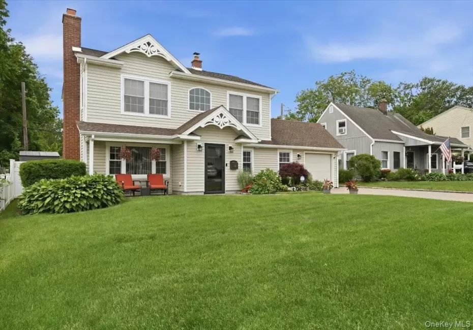16 Penny Lane, Hempstead, NY, 4 Bedrooms Bedrooms, 9 Rooms Rooms,2 BathroomsBathrooms,Residential,For Rent,Penny,0,1011810 16 Penny Lane, Hempstead, NY, 4 Bedrooms Bedrooms, 9 Rooms Rooms,2 BathroomsBathrooms,Residential,For Rent,Penny,0,1011810