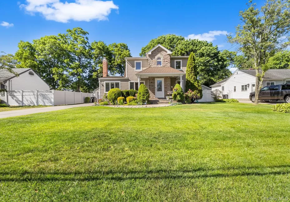 113 Duffy Place, Islip, NY, 3 Bedrooms Bedrooms, 6 Rooms Rooms,2 BathroomsBathrooms,Residential,For Rent,Duffy,0,1009834 113 Duffy Place, Islip, NY, 3 Bedrooms Bedrooms, 6 Rooms Rooms,2 BathroomsBathrooms,Residential,For Rent,Duffy,0,1009834