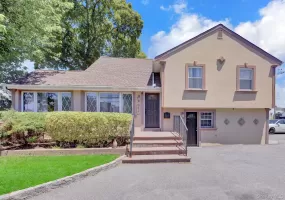 2927 Brower Avenue, Hempstead, NY, 5 Bedrooms Bedrooms, 9 Rooms Rooms,2 BathroomsBathrooms,Residential,For Rent,Brower,0,1008176 2927 Brower Avenue, Hempstead, NY, 5 Bedrooms Bedrooms, 9 Rooms Rooms,2 BathroomsBathrooms,Residential,For Rent,Brower,0,1008176