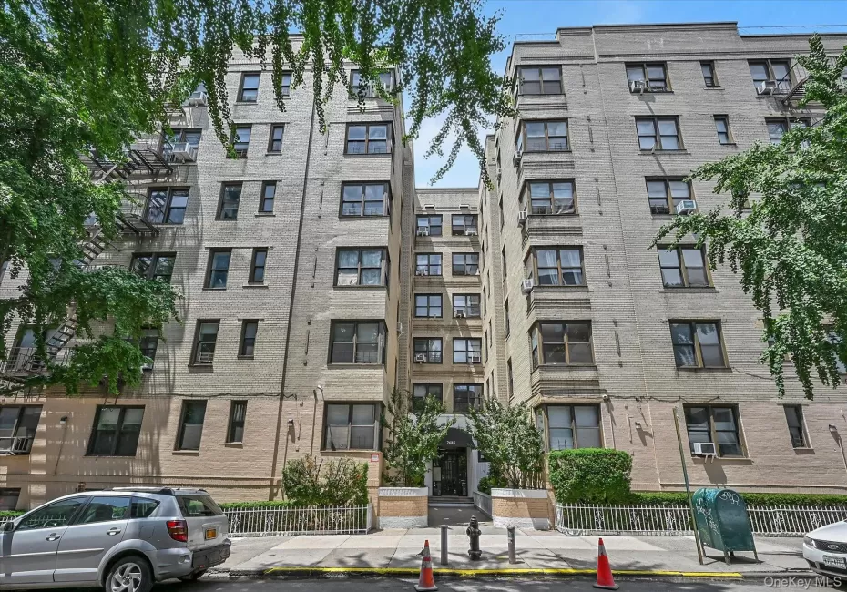 2685 Creston Avenue, New York, NY, 3 Rooms Rooms,1 BathroomBathrooms,Residential,For Rent,Creston,0,1012727 2685 Creston Avenue, New York, NY, 3 Rooms Rooms,1 BathroomBathrooms,Residential,For Rent,Creston,0,1012727