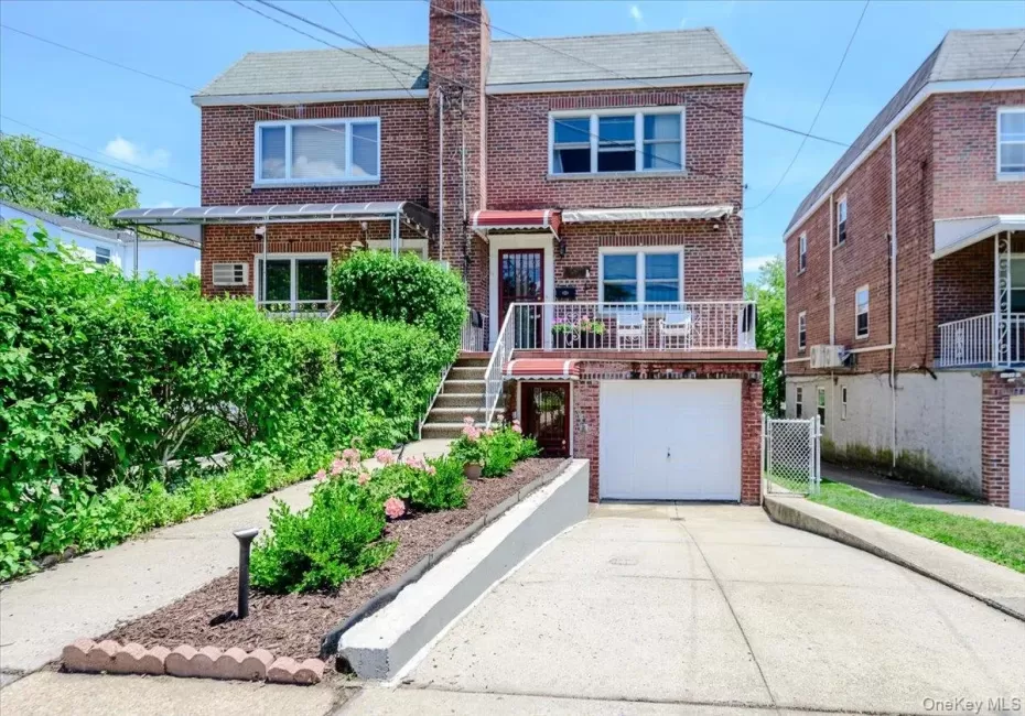 2368 Woodhull Avenue, New York, NY, 3 Bedrooms Bedrooms, 10 Rooms Rooms,2 BathroomsBathrooms,Residential,For Rent,Woodhull,0,1012557 2368 Woodhull Avenue, New York, NY, 3 Bedrooms Bedrooms, 10 Rooms Rooms,2 BathroomsBathrooms,Residential,For Rent,Woodhull,0,1012557