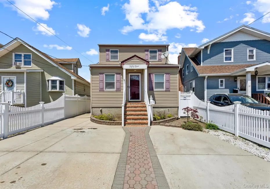 55 West Avenue, Hempstead, NY, 4 Bedrooms Bedrooms, 9 Rooms Rooms,2 BathroomsBathrooms,Residential,For Rent,West,0,1012755 55 West Avenue, Hempstead, NY, 4 Bedrooms Bedrooms, 9 Rooms Rooms,2 BathroomsBathrooms,Residential,For Rent,West,0,1012755