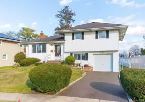 8 Spector Lane, Oyster Bay, NY, 3 Bedrooms Bedrooms, 8 Rooms Rooms,3 BathroomsBathrooms,Residential Lease,For Rent,Spector,0,1012784 8 Spector Lane, Oyster Bay, NY, 3 Bedrooms Bedrooms, 8 Rooms Rooms,3 BathroomsBathrooms,Residential Lease,For Rent,Spector,0,1012784
