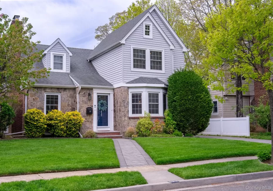 177 Fonda Road, Hempstead, NY, 4 Bedrooms Bedrooms, 7 Rooms Rooms,3 BathroomsBathrooms,Residential Lease,For Rent,Fonda,0,1003082 177 Fonda Road, Hempstead, NY, 4 Bedrooms Bedrooms, 7 Rooms Rooms,3 BathroomsBathrooms,Residential Lease,For Rent,Fonda,0,1003082