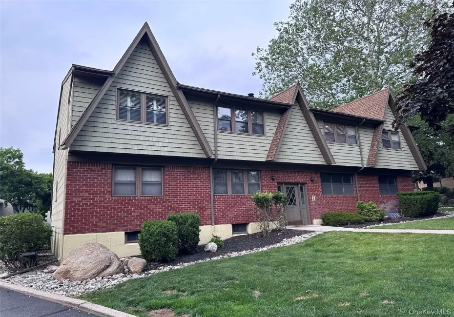 44 Milford Lane, Ramapo, NY, 2 Bedrooms Bedrooms, 4 Rooms Rooms,2 BathroomsBathrooms,Residential,For Rent,Milford,0,1012750 44 Milford Lane, Ramapo, NY, 2 Bedrooms Bedrooms, 4 Rooms Rooms,2 BathroomsBathrooms,Residential,For Rent,Milford,0,1012750
