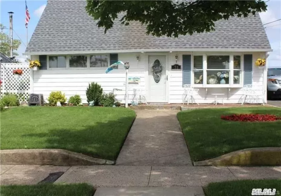 71 Seawane Road, Hempstead, NY, 4 Bedrooms Bedrooms, 7 Rooms Rooms,1 BathroomBathrooms,Residential,For Rent,Seawane,0,966462 71 Seawane Road, Hempstead, NY, 4 Bedrooms Bedrooms, 7 Rooms Rooms,1 BathroomBathrooms,Residential,For Rent,Seawane,0,966462