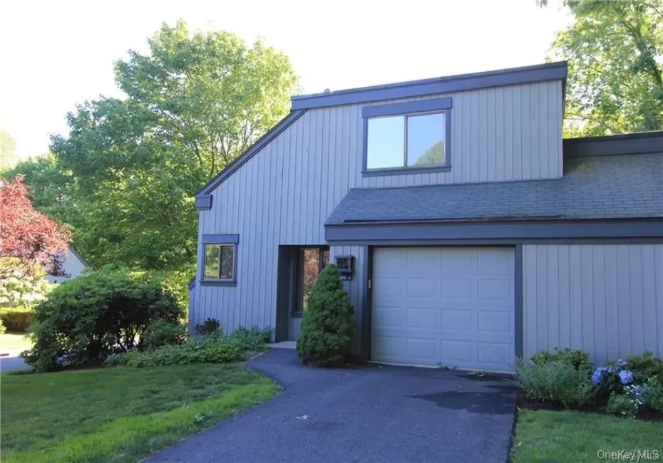 246 Heritage Hills Drive, Somers, NY, 3 Bedrooms Bedrooms, 6 Rooms Rooms,2 BathroomsBathrooms,Residential Lease,For Rent,Heritage Hills,0,1009649 246 Heritage Hills Drive, Somers, NY, 3 Bedrooms Bedrooms, 6 Rooms Rooms,2 BathroomsBathrooms,Residential Lease,For Rent,Heritage Hills,0,1009649