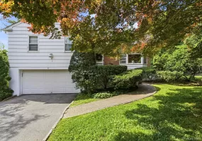 65 Lincoln Road, Scarsdale, NY, 4 Bedrooms Bedrooms, 8 Rooms Rooms,3 BathroomsBathrooms,Residential Lease,For Rent,Lincoln,0,1012326 65 Lincoln Road, Scarsdale, NY, 4 Bedrooms Bedrooms, 8 Rooms Rooms,3 BathroomsBathrooms,Residential Lease,For Rent,Lincoln,0,1012326