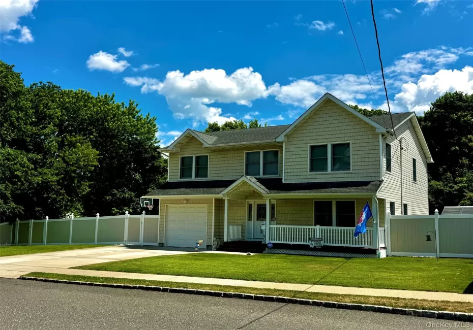 285 Daniel Street, Babylon, NY, 5 Bedrooms Bedrooms, 8 Rooms Rooms,2 BathroomsBathrooms,Residential,For Rent,Daniel,0,1012857 285 Daniel Street, Babylon, NY, 5 Bedrooms Bedrooms, 8 Rooms Rooms,2 BathroomsBathrooms,Residential,For Rent,Daniel,0,1012857