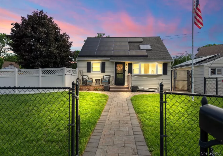 114 5th Street, Babylon, NY, 3 Bedrooms Bedrooms, 6 Rooms Rooms,1 BathroomBathrooms,Residential,For Rent,5th,0,1012845 114 5th Street, Babylon, NY, 3 Bedrooms Bedrooms, 6 Rooms Rooms,1 BathroomBathrooms,Residential,For Rent,5th,0,1012845