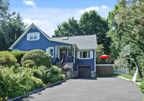 4 Mc Kinley Place, Greenburgh, NY, 4 Bedrooms Bedrooms, 8 Rooms Rooms,3 BathroomsBathrooms,Residential,For Rent,Mc Kinley,0,KEY991034 4 Mc Kinley Place, Greenburgh, NY, 4 Bedrooms Bedrooms, 8 Rooms Rooms,3 BathroomsBathrooms,Residential,For Rent,Mc Kinley,0,KEY991034