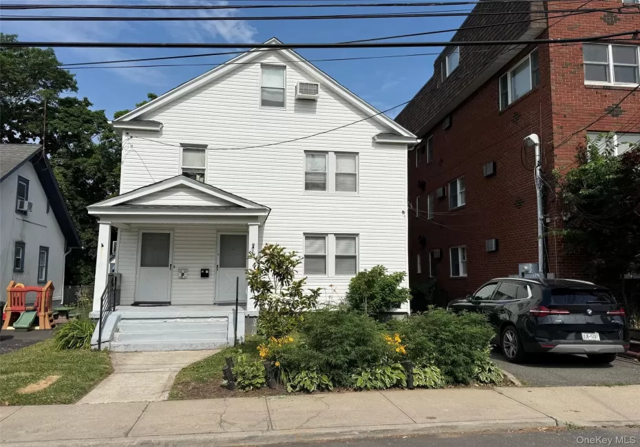 1082 Lynn Place, Hempstead, NY, 2 Bedrooms Bedrooms, 6 Rooms Rooms,2 BathroomsBathrooms,Residential Lease,For Rent,Lynn,0,1012965 1082 Lynn Place, Hempstead, NY, 2 Bedrooms Bedrooms, 6 Rooms Rooms,2 BathroomsBathrooms,Residential Lease,For Rent,Lynn,0,1012965