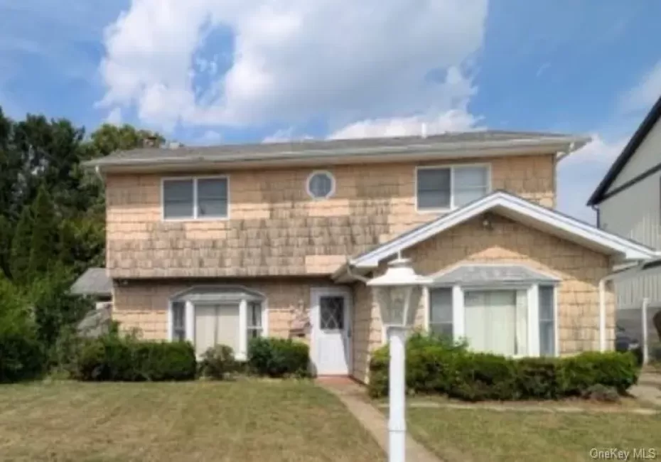 2407 Madison Drive, Hempstead, NY, 6 Bedrooms Bedrooms, 8 Rooms Rooms,2 BathroomsBathrooms,Residential,For Rent,Madison,0,1012661 2407 Madison Drive, Hempstead, NY, 6 Bedrooms Bedrooms, 8 Rooms Rooms,2 BathroomsBathrooms,Residential,For Rent,Madison,0,1012661
