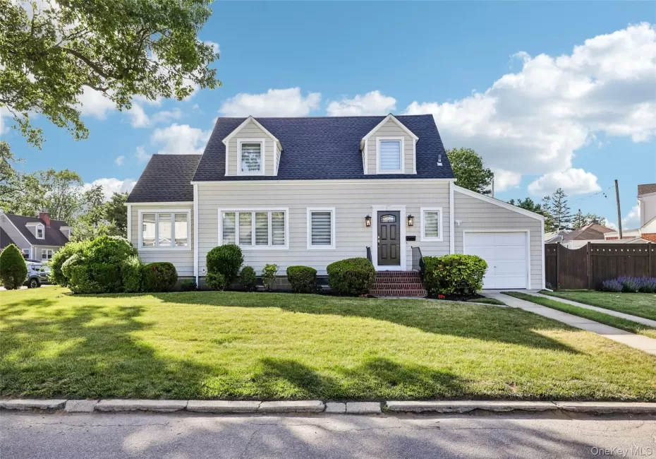 1660 Fenimore Road, Hempstead, NY, 3 Bedrooms Bedrooms, 7 Rooms Rooms,1 BathroomBathrooms,Residential,For Rent,Fenimore,0,1012633 1660 Fenimore Road, Hempstead, NY, 3 Bedrooms Bedrooms, 7 Rooms Rooms,1 BathroomBathrooms,Residential,For Rent,Fenimore,0,1012633