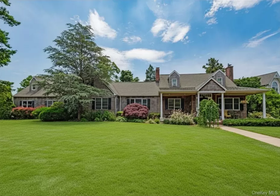 253 Melbury Road, Babylon, NY, 5 Bedrooms Bedrooms, 10 Rooms Rooms,4 BathroomsBathrooms,Residential,For Rent,Melbury,0,1008728 253 Melbury Road, Babylon, NY, 5 Bedrooms Bedrooms, 10 Rooms Rooms,4 BathroomsBathrooms,Residential,For Rent,Melbury,0,1008728