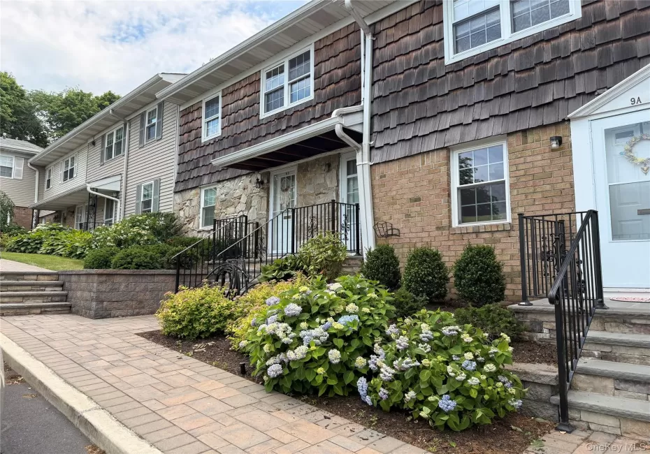 12 Harbour Lane, Oyster Bay, NY, 1 Bedroom Bedrooms, 4 Rooms Rooms,1 BathroomBathrooms,Residential Lease,For Rent,Harbour,0,1012638 12 Harbour Lane, Oyster Bay, NY, 1 Bedroom Bedrooms, 4 Rooms Rooms,1 BathroomBathrooms,Residential Lease,For Rent,Harbour,0,1012638
