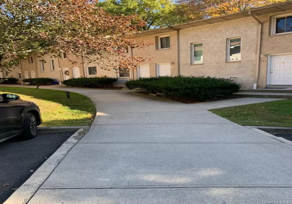 There's lots of parking near the front door and a private entrance into the apartment There's lots of parking near the front door and a private entrance into the apartment