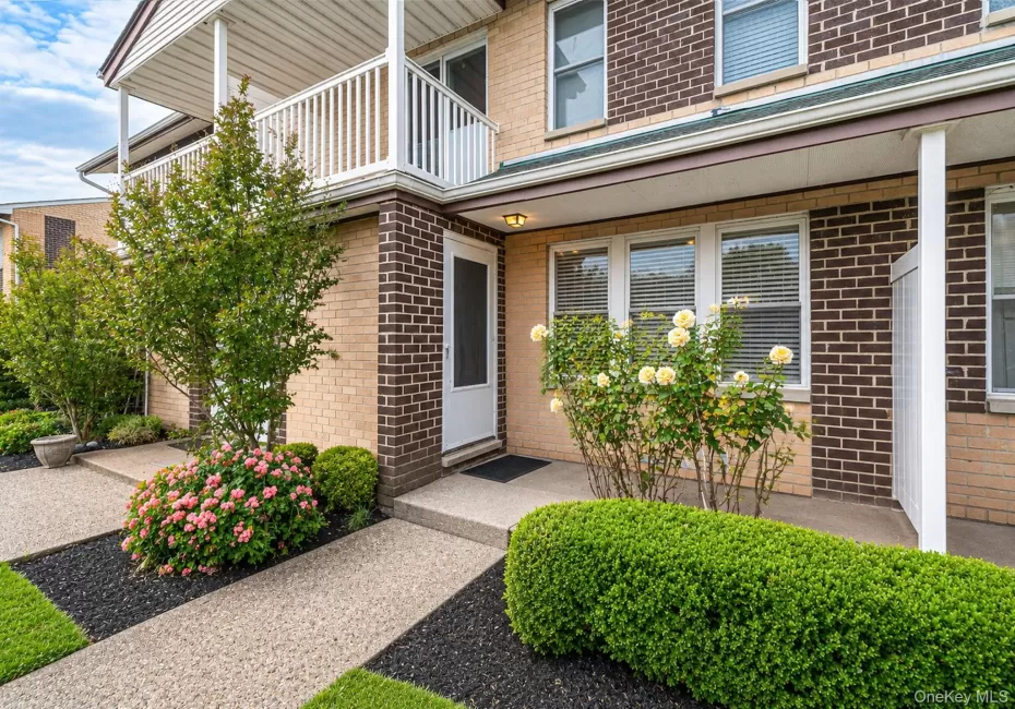 312 Artist Lake Drive, Brookhaven, NY, 1 Bedroom Bedrooms, 4 Rooms Rooms,1 BathroomBathrooms,Residential,For Rent,Artist Lake,0,1013062 312 Artist Lake Drive, Brookhaven, NY, 1 Bedroom Bedrooms, 4 Rooms Rooms,1 BathroomBathrooms,Residential,For Rent,Artist Lake,0,1013062