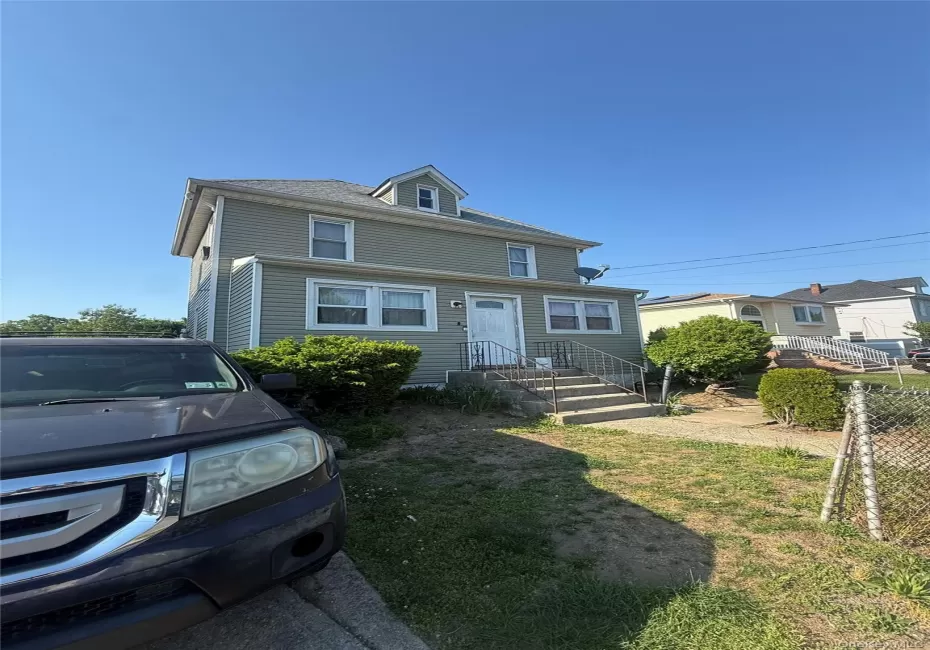 39 Pleasant Avenue, Hempstead, NY, 6 Bedrooms Bedrooms, 6 Rooms Rooms,2 BathroomsBathrooms,Residential,For Rent,Pleasant,0,1011849 39 Pleasant Avenue, Hempstead, NY, 6 Bedrooms Bedrooms, 6 Rooms Rooms,2 BathroomsBathrooms,Residential,For Rent,Pleasant,0,1011849