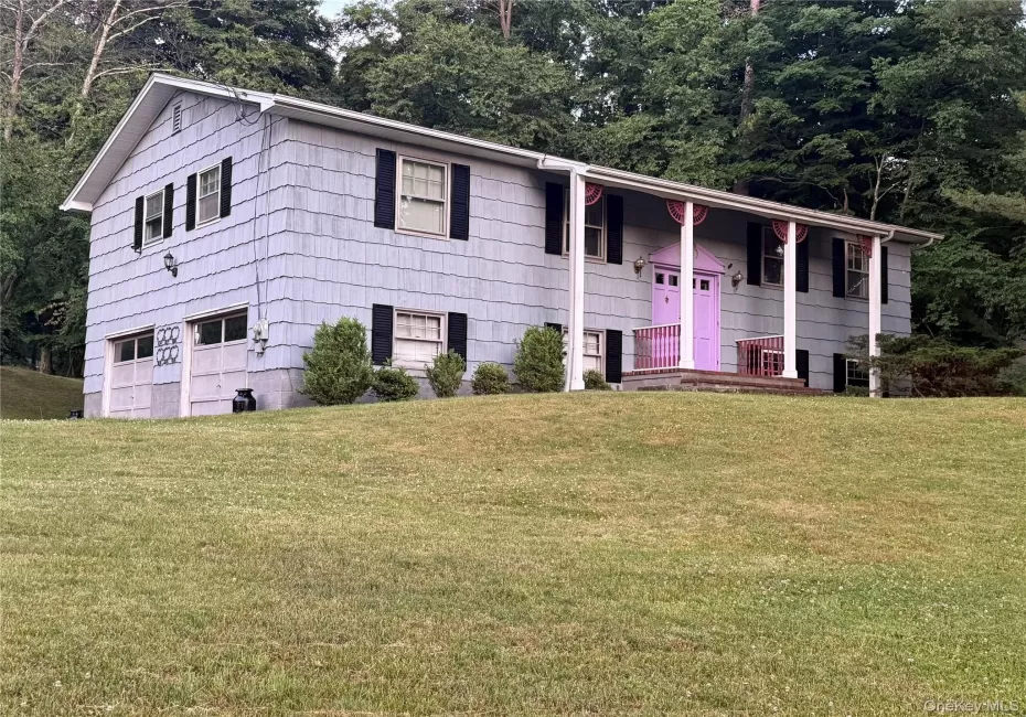 front of home. Entry to apartment is on the other side front of home. Entry to apartment is on the other side
