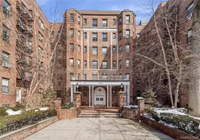 84-51 Beverly Road, New York, NY, 1 Bedroom Bedrooms, 5 Rooms Rooms,1 BathroomBathrooms,Residential,For Rent,Beverly,0,970848 84-51 Beverly Road, New York, NY, 1 Bedroom Bedrooms, 5 Rooms Rooms,1 BathroomBathrooms,Residential,For Rent,Beverly,0,970848