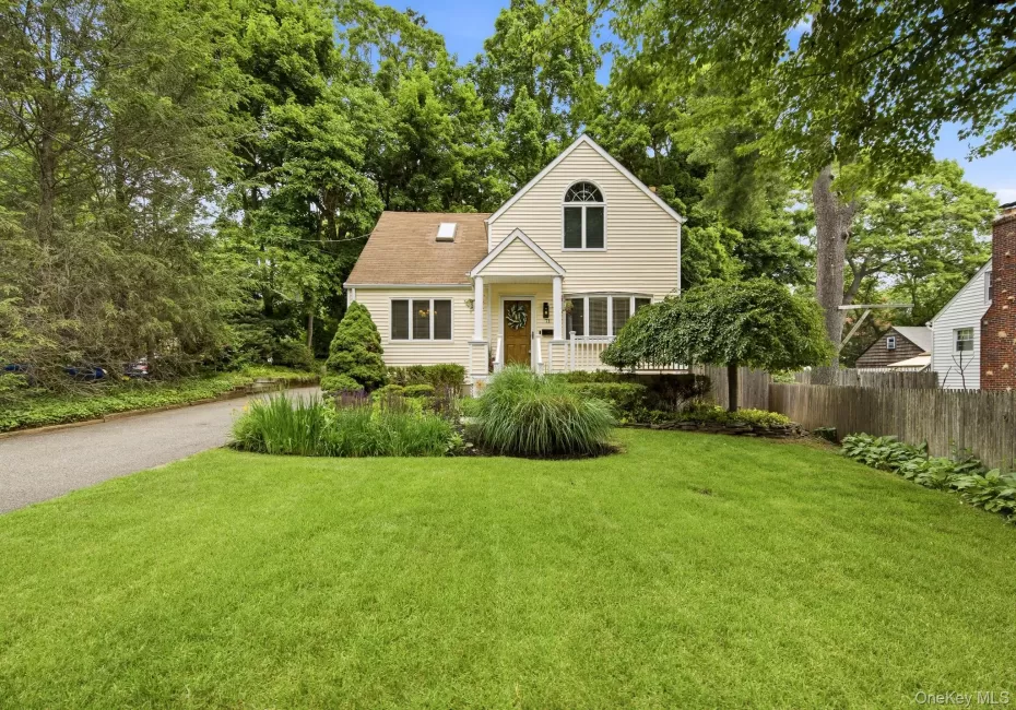 71 17th Street, Huntington, NY, 4 Bedrooms Bedrooms, 7 Rooms Rooms,2 BathroomsBathrooms,Residential,For Rent,17th,0,1007784 71 17th Street, Huntington, NY, 4 Bedrooms Bedrooms, 7 Rooms Rooms,2 BathroomsBathrooms,Residential,For Rent,17th,0,1007784