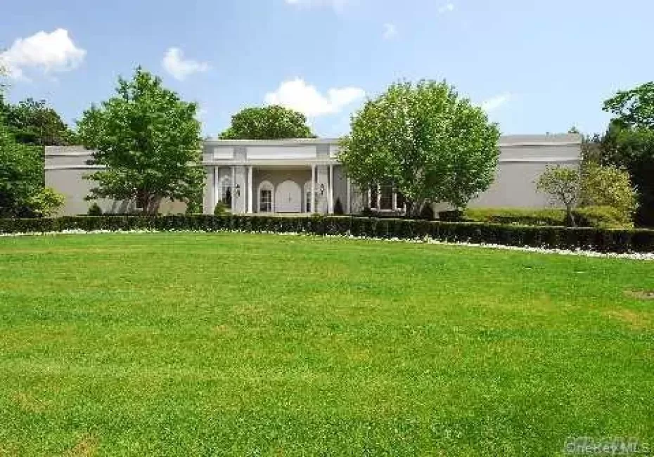 247 Barrett Road, Hempstead, NY, 5 Bedrooms Bedrooms, 11 Rooms Rooms,4 BathroomsBathrooms,Residential,For Rent,Barrett,0,1010707 247 Barrett Road, Hempstead, NY, 5 Bedrooms Bedrooms, 11 Rooms Rooms,4 BathroomsBathrooms,Residential,For Rent,Barrett,0,1010707