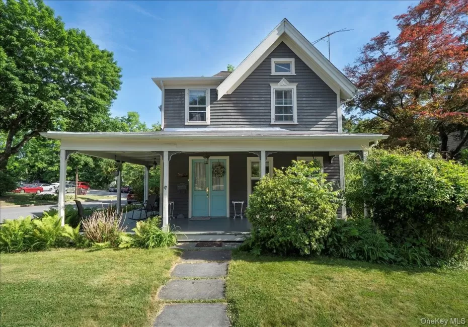 47 West Street, Warwick (town), NY, 3 Bedrooms Bedrooms, 10 Rooms Rooms,2 BathroomsBathrooms,Residential,For Rent,West,0,1011400 47 West Street, Warwick (town), NY, 3 Bedrooms Bedrooms, 10 Rooms Rooms,2 BathroomsBathrooms,Residential,For Rent,West,0,1011400