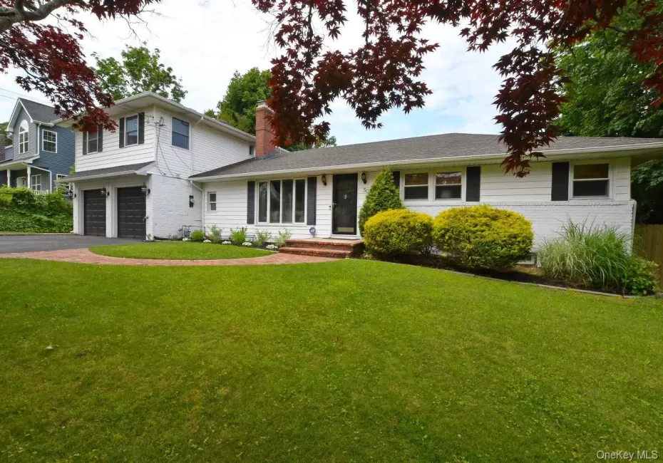 50 Deer Drive, Brookhaven, NY, 4 Bedrooms Bedrooms, 9 Rooms Rooms,3 BathroomsBathrooms,Residential,For Rent,Deer,0,1012972 50 Deer Drive, Brookhaven, NY, 4 Bedrooms Bedrooms, 9 Rooms Rooms,3 BathroomsBathrooms,Residential,For Rent,Deer,0,1012972